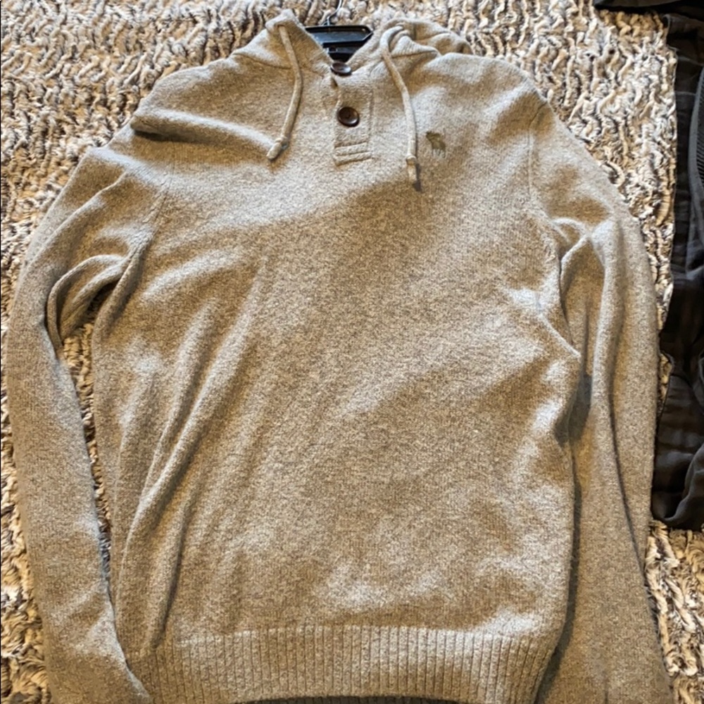 Grey sweater